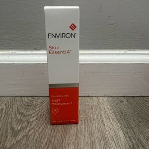 Skin Essentia AVST Moisturiser 1 - Red and White